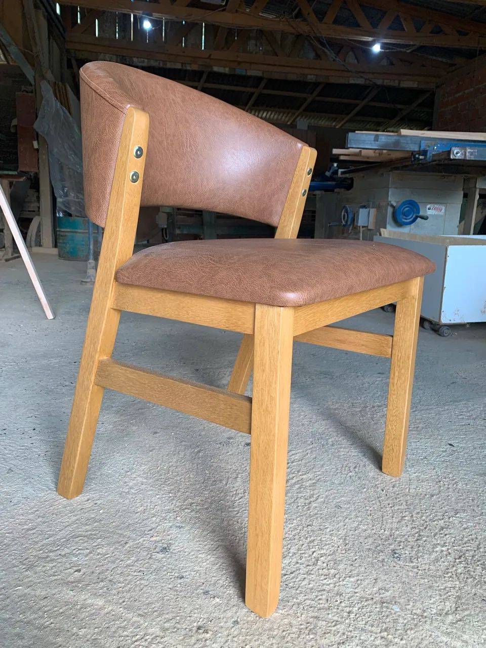 Cadeira moderna para mesa de jantar