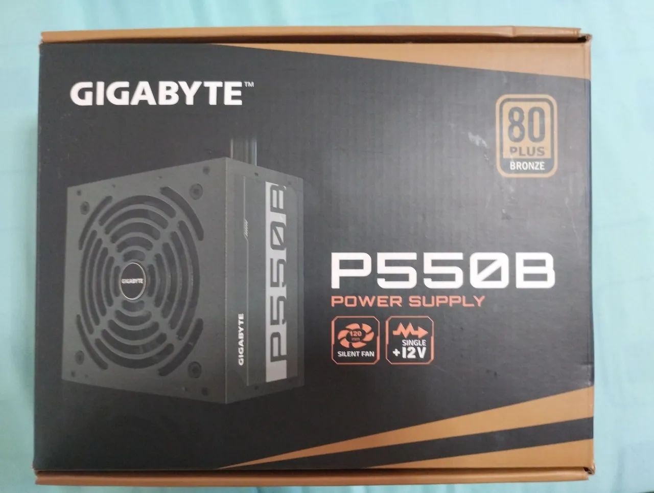 Fonte GIGABYTE P550B Pouco Usada - Foto 5