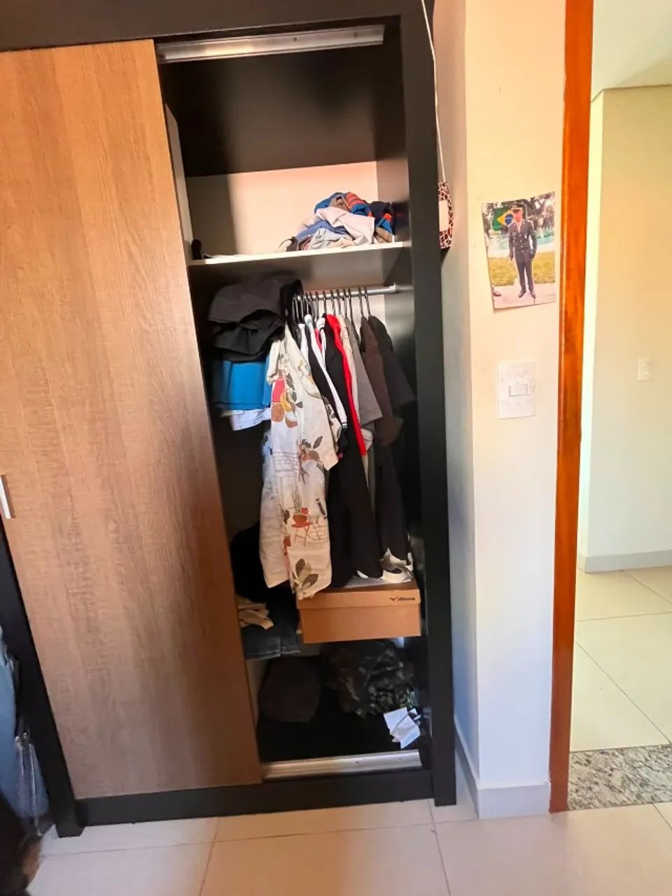 Guarda Roupa de solteiro duas portas