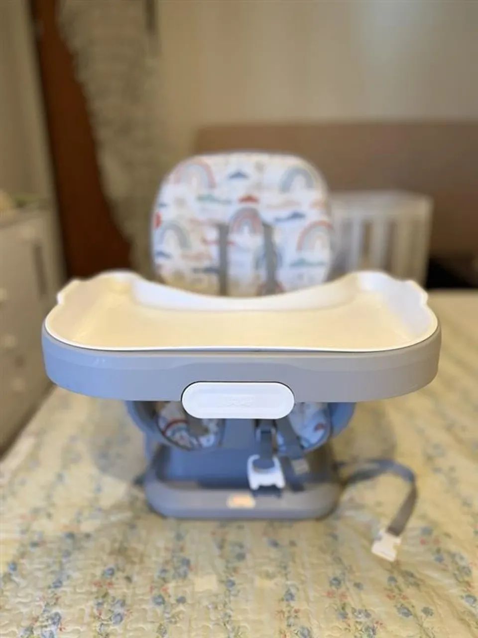 CADEIRINHA DE ALIMENTAÇÃO  - FISHER PRICE - PRATICAMENTE NOVAA!!!  - Foto 2