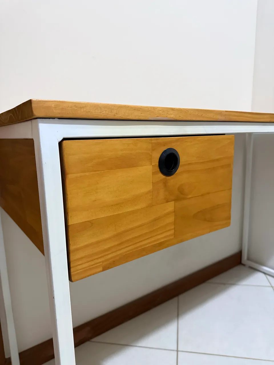 Mesa de trabalho/estudo  - Foto 5