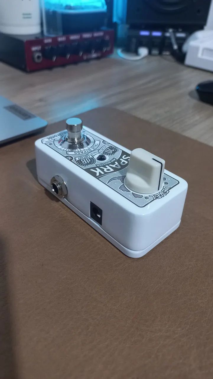 Pedal TC Electronic Spark Mini Booster - Instrumentos musicais