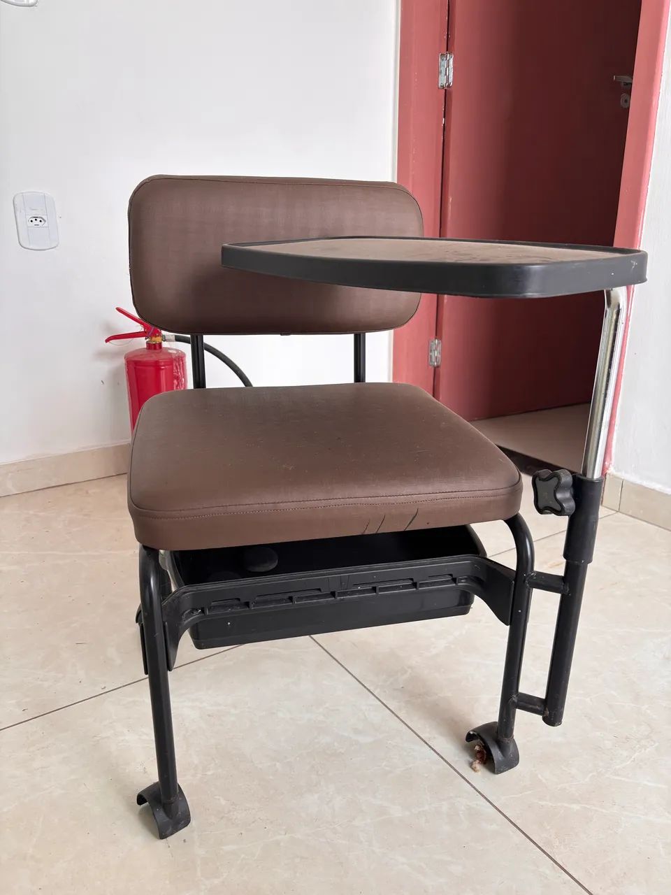 Cadeiras para manicure  - Foto 2