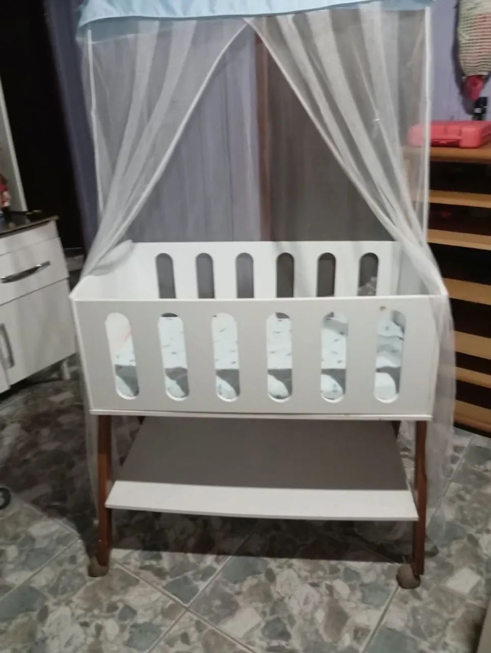 Mini berço com colchão  - Foto 3
