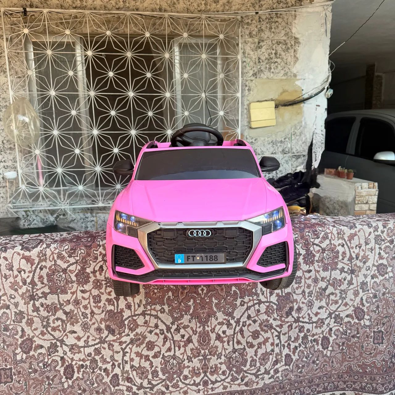 Carro infantil Q8 elétrico  - Foto 2
