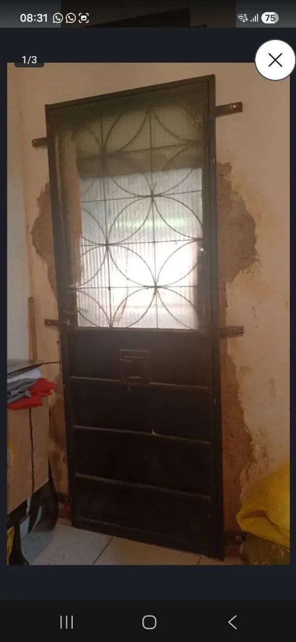 Portão de ferro bem concervada 