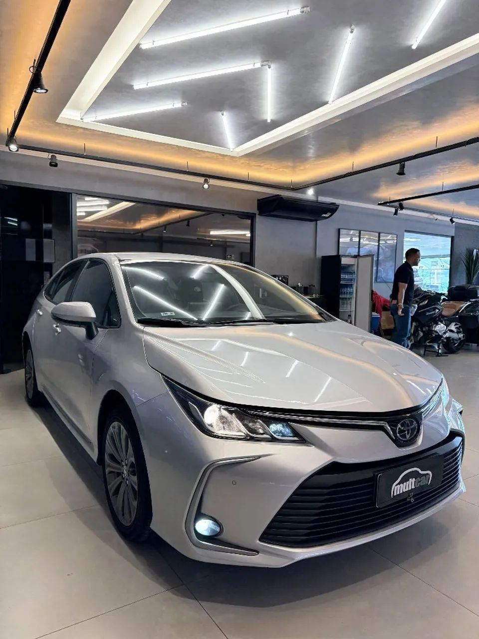 Toyota Corolla XEI 2.0 Flex 16V Aut. 2023 - Foto 3