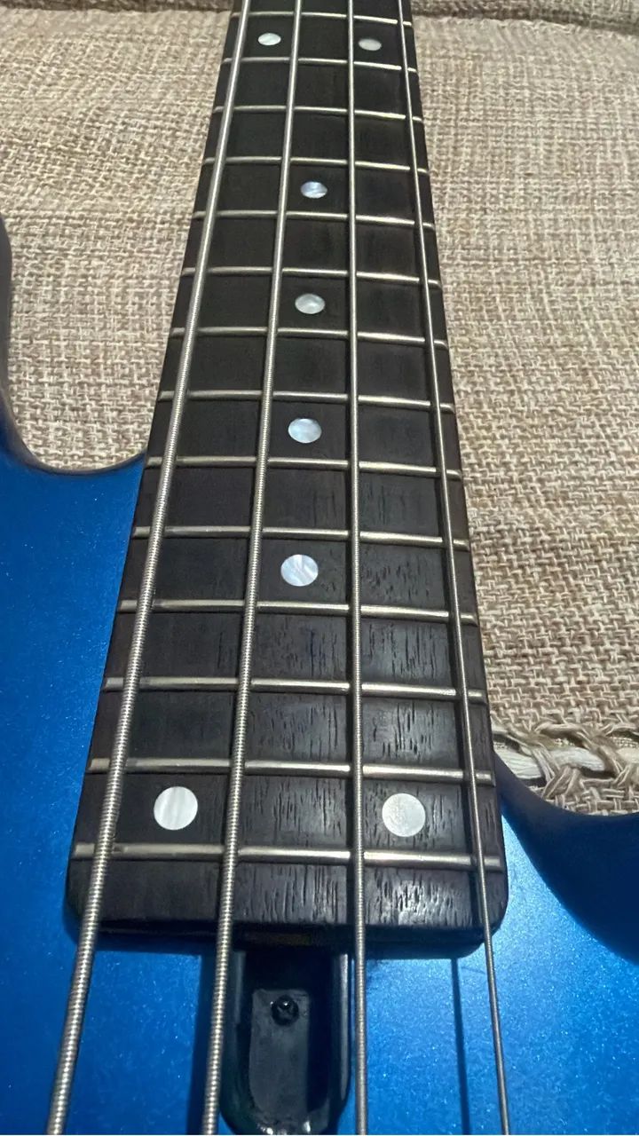 Contrabaixo Yamaha BB404 - 4 cordas  - Foto 4