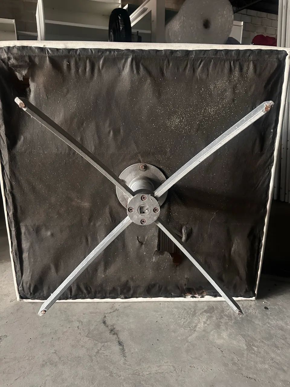 Poltronas - Brancas  - Foto 2