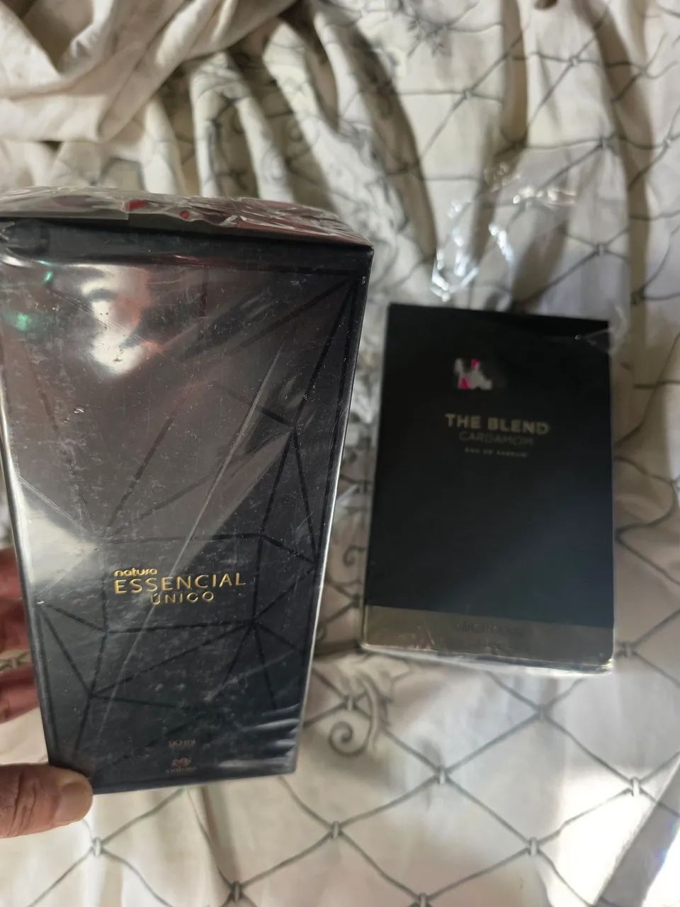 Perfumes , lacrados