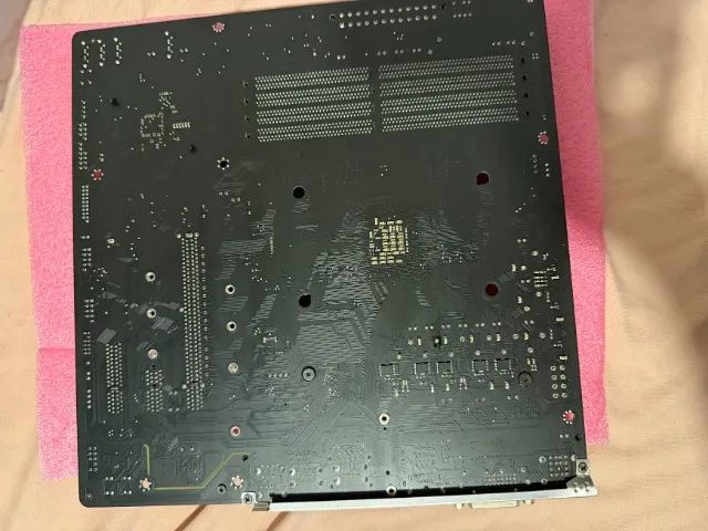 Placa mãe Gigabyte Aorus Elite B550 - Foto 3