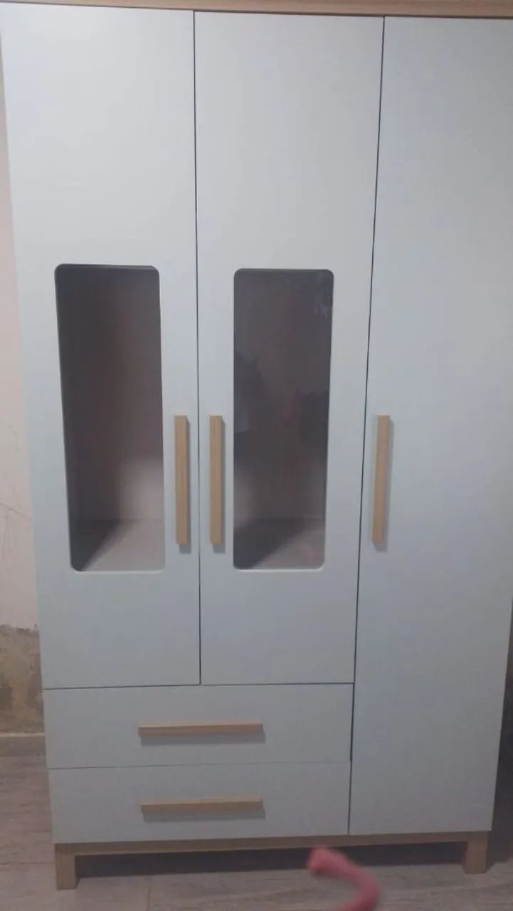 Guarda roupa infantil louis