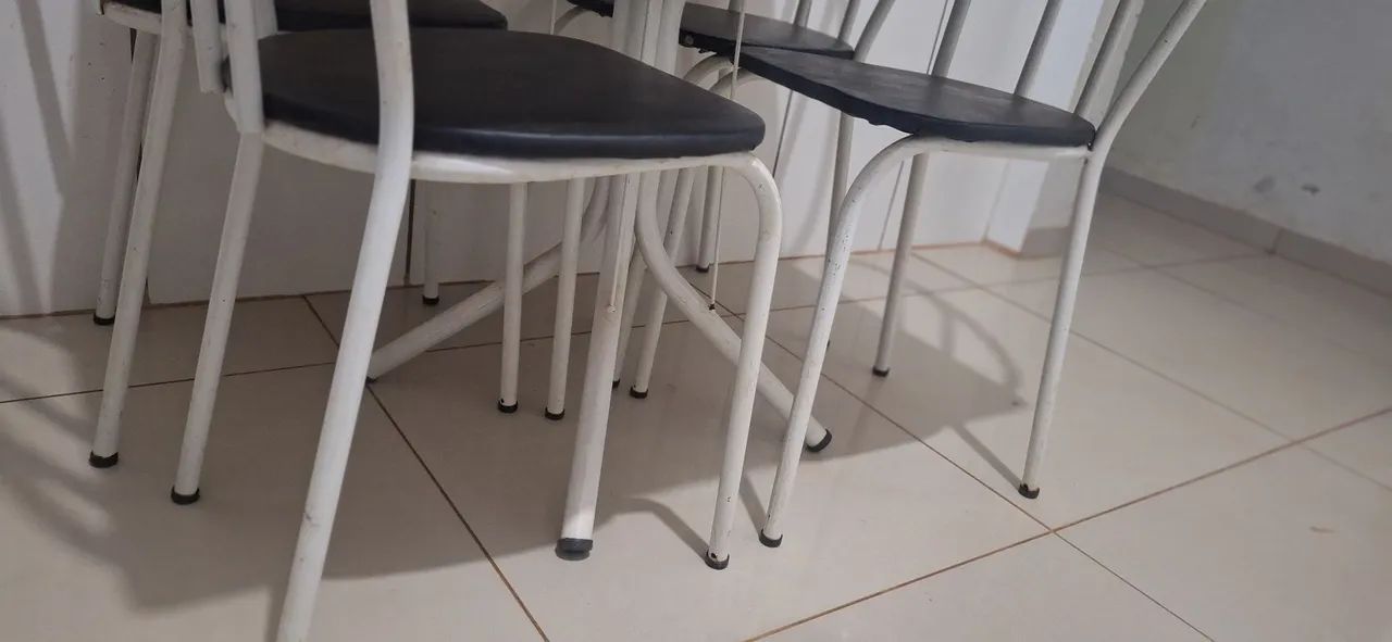 Mesa e cadeira - Foto 3