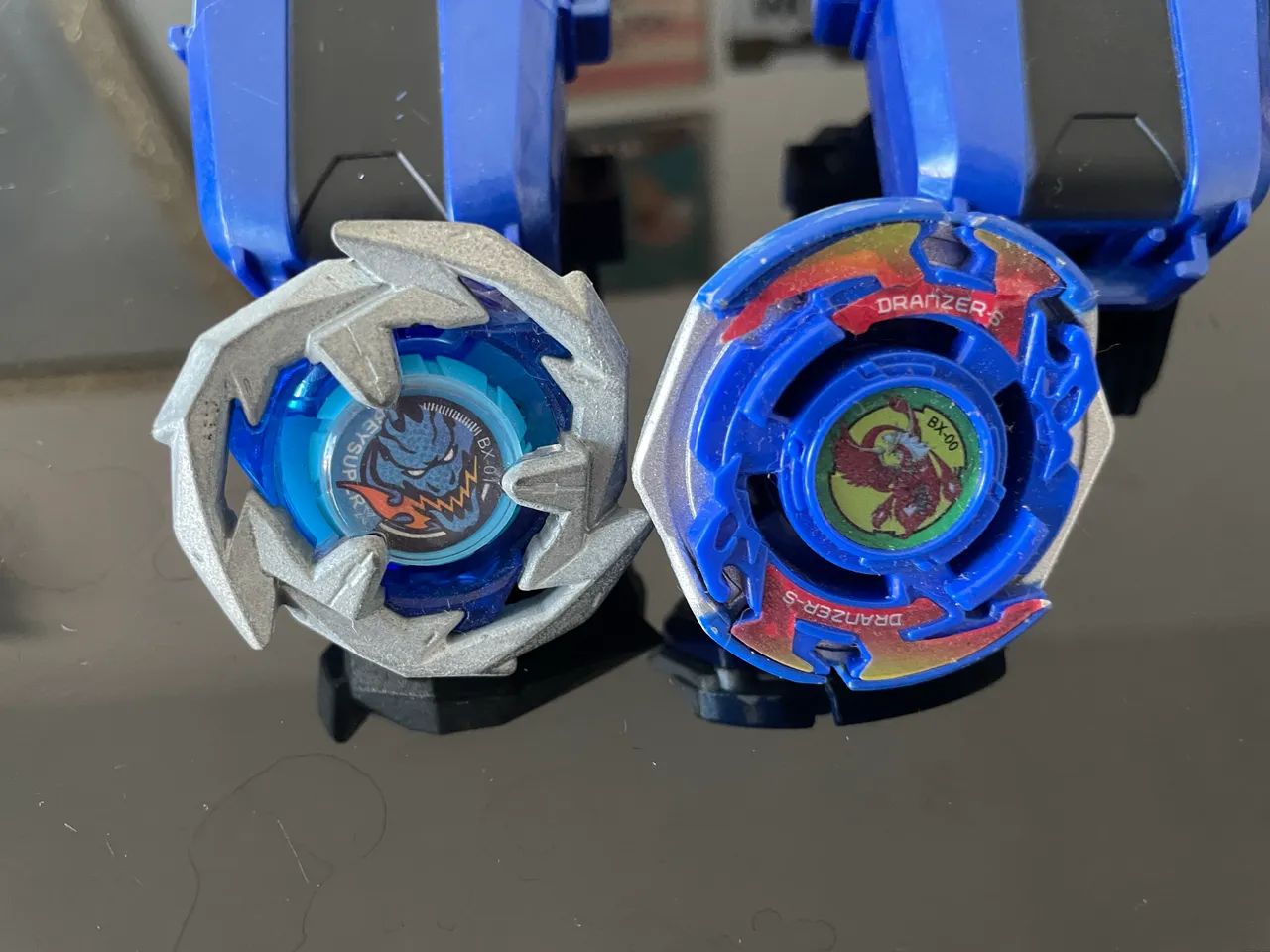 Beyblade X + lançadores - Foto 2