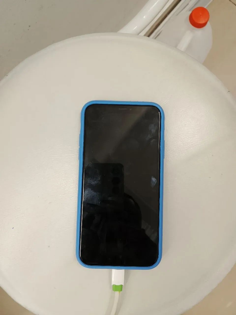Vendo com carregador 800$ - Foto 4