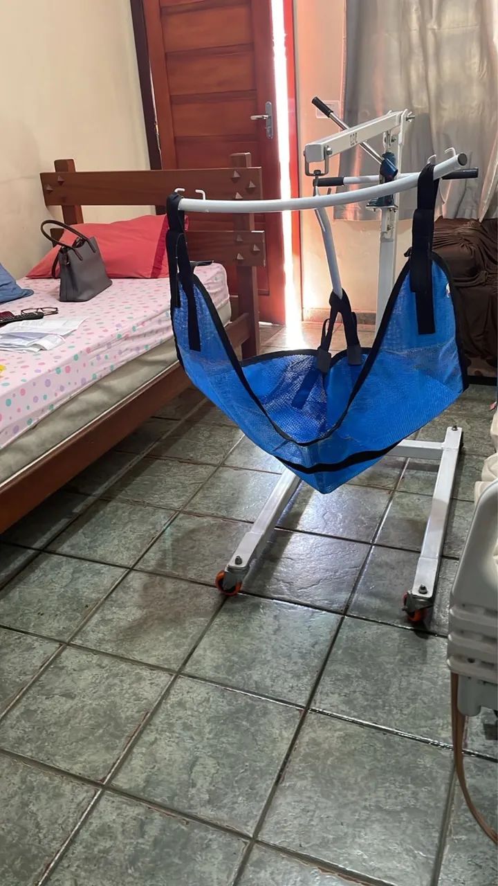 Guincho Mecânico Hospitalar. 