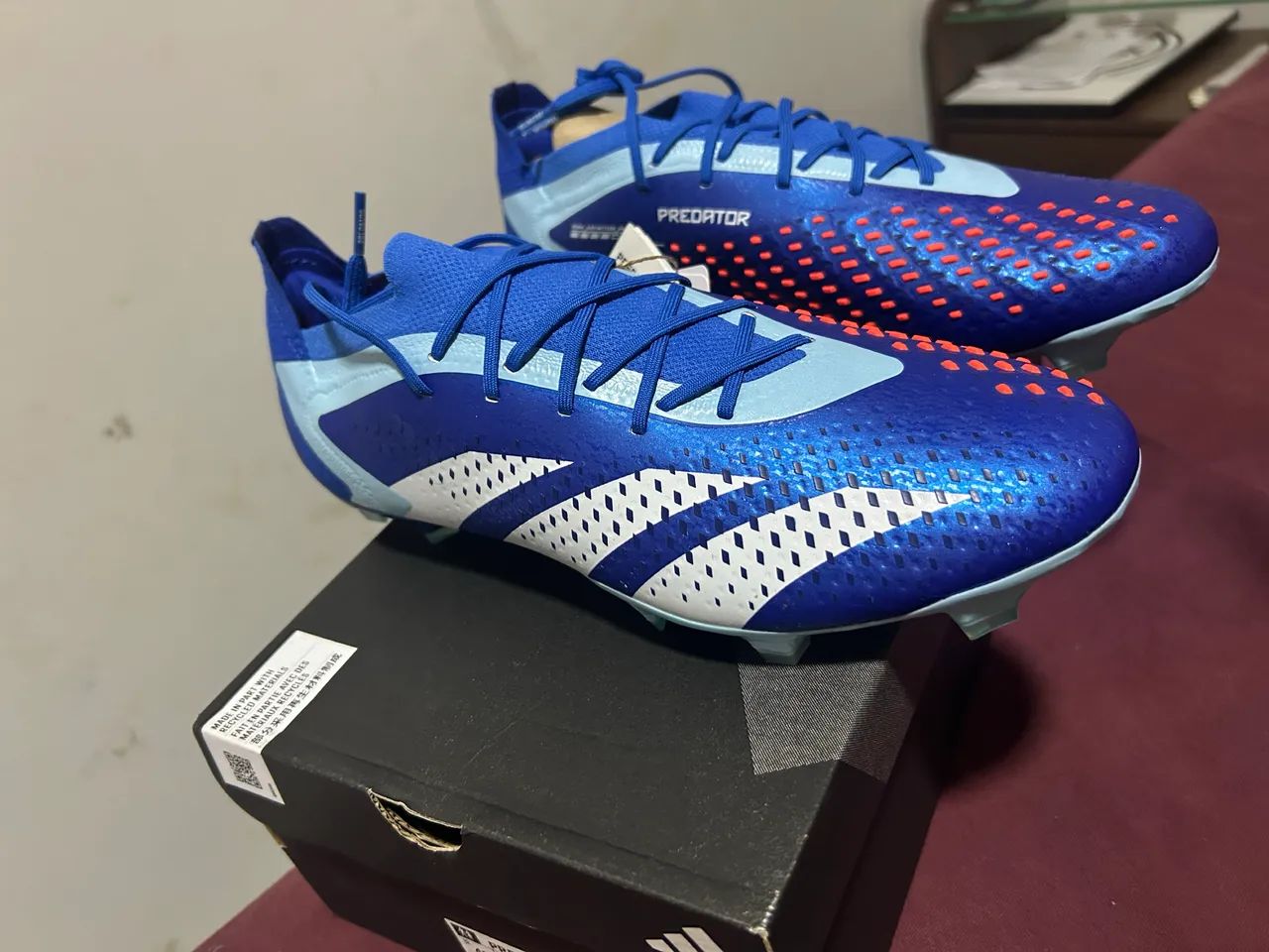 Chuteira Adidas Predator azul - Foto 3