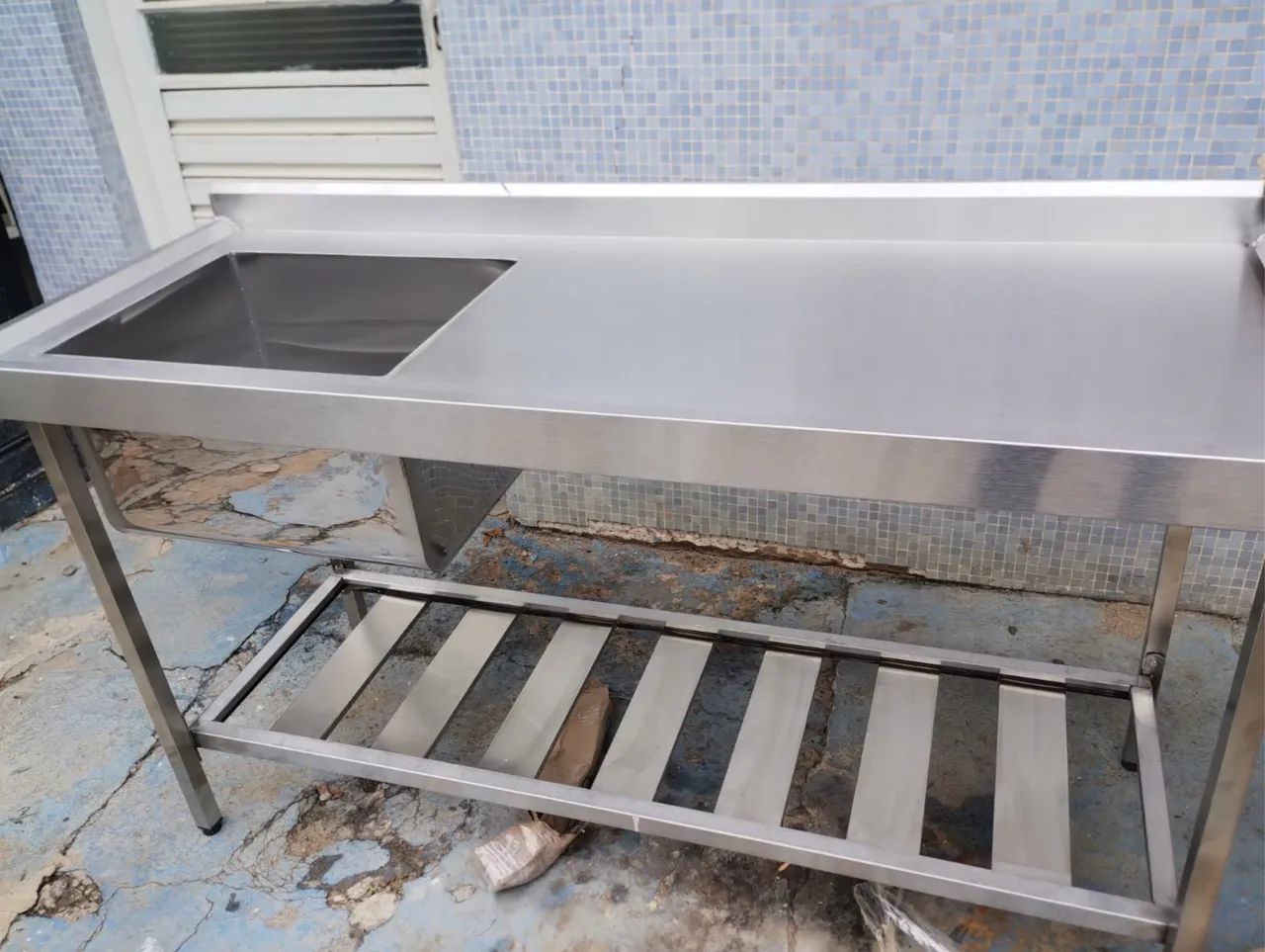 Pia de inox 1,60 x 60cm comércio industrial  - Foto 3