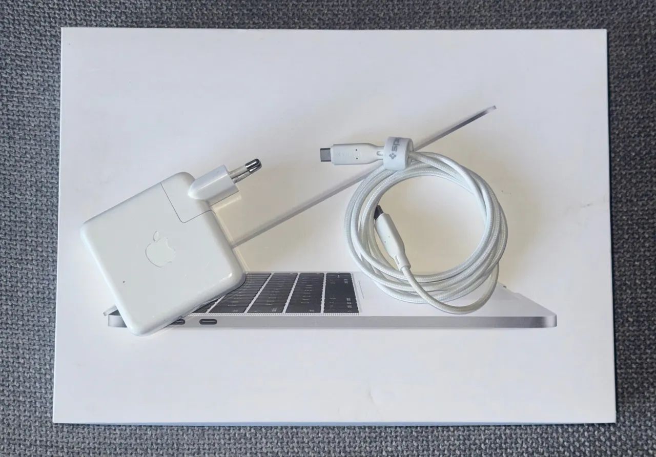 MacBook Pro A1706 Prata Touch Bar - Foto 3