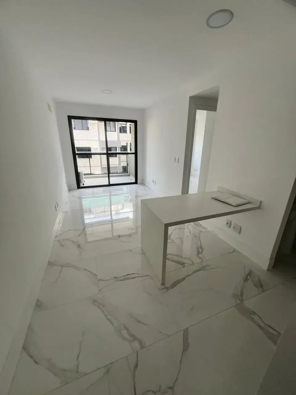 More com Conforto na Freguesia | 1 Quarto com Armários, Cooktop e Lazer Completo