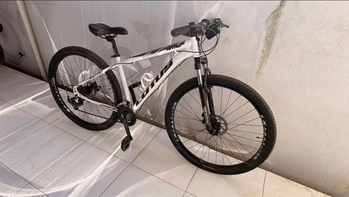 BICICLETA LÓTUS 