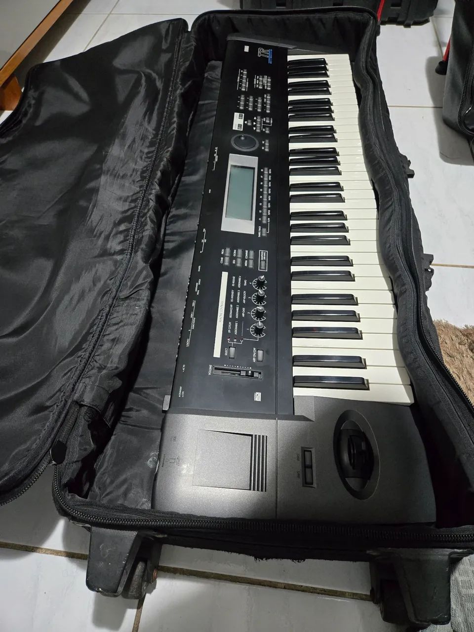 Korg TR 61 + Bag + Fonte - Foto 2