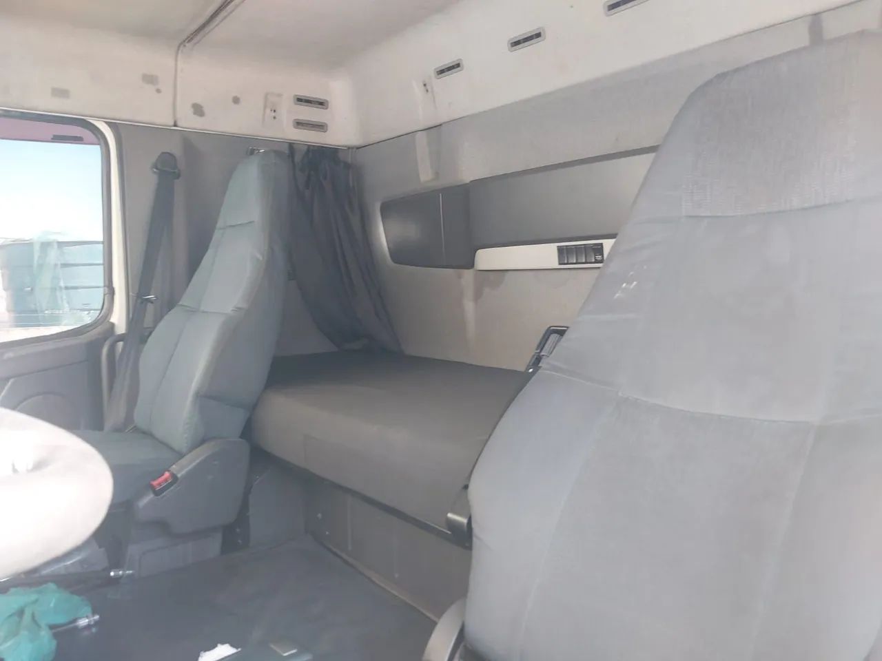 Volvo FH 520 e FH 440, 6x4, i-shift, 2011 com rastreador - Foto 5