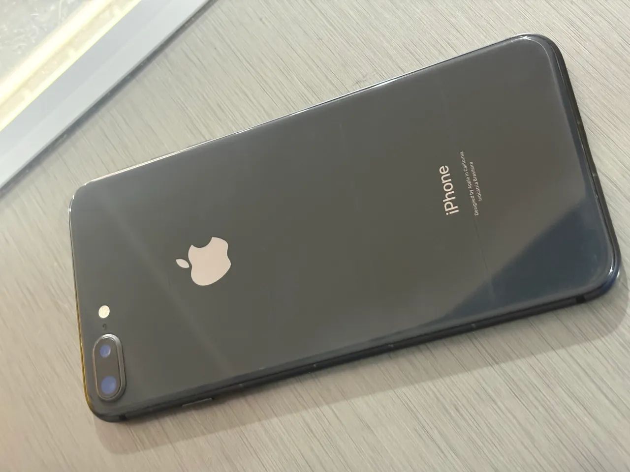 IPhone 8 Plus 128gb - Bateria nova - Foto 3