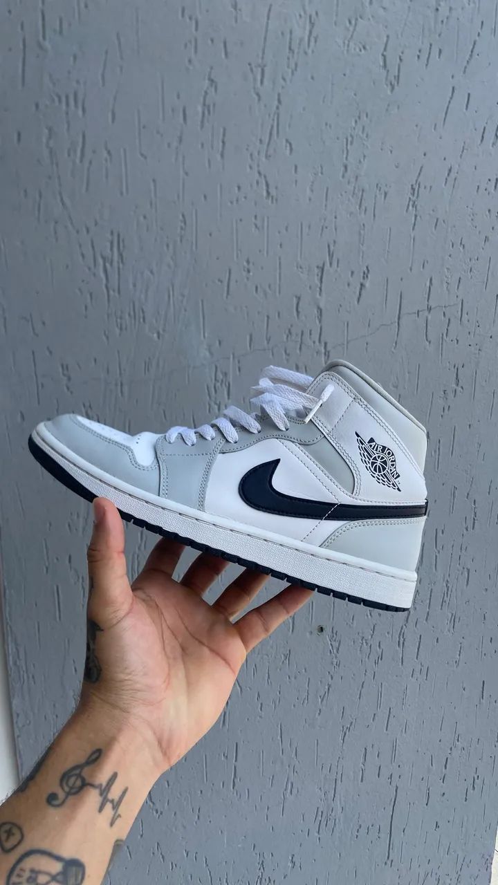 Air Jordan 1 Mid Light Smoke Grey - Foto 4