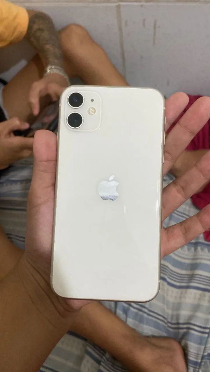 iPhone 11 todo original só não pegar chip 