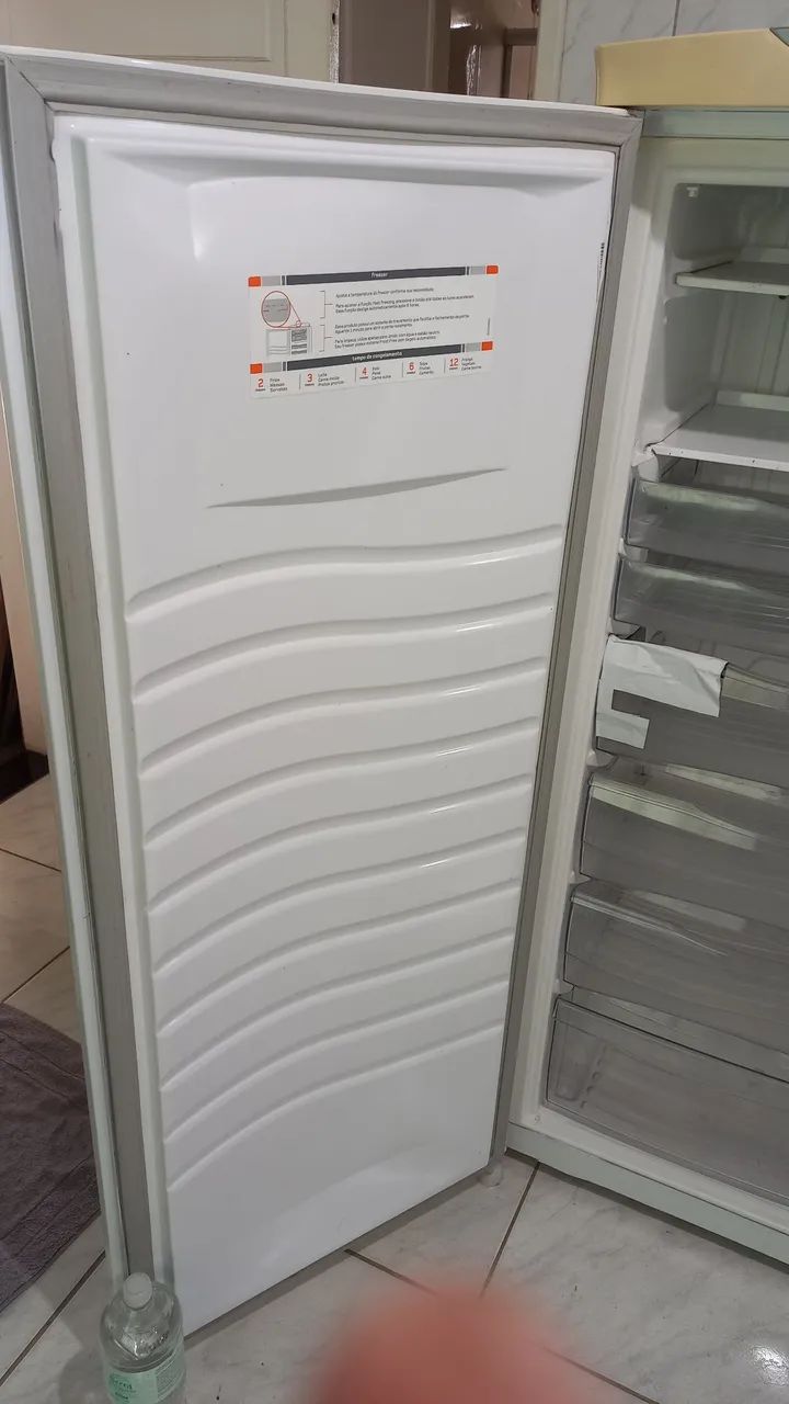 Freezer vertical Forst Free em perfeito estado  - Foto 5