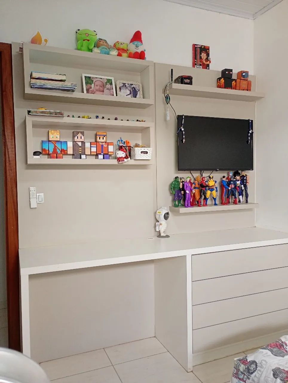 Painel para tv com bicama com colchão 