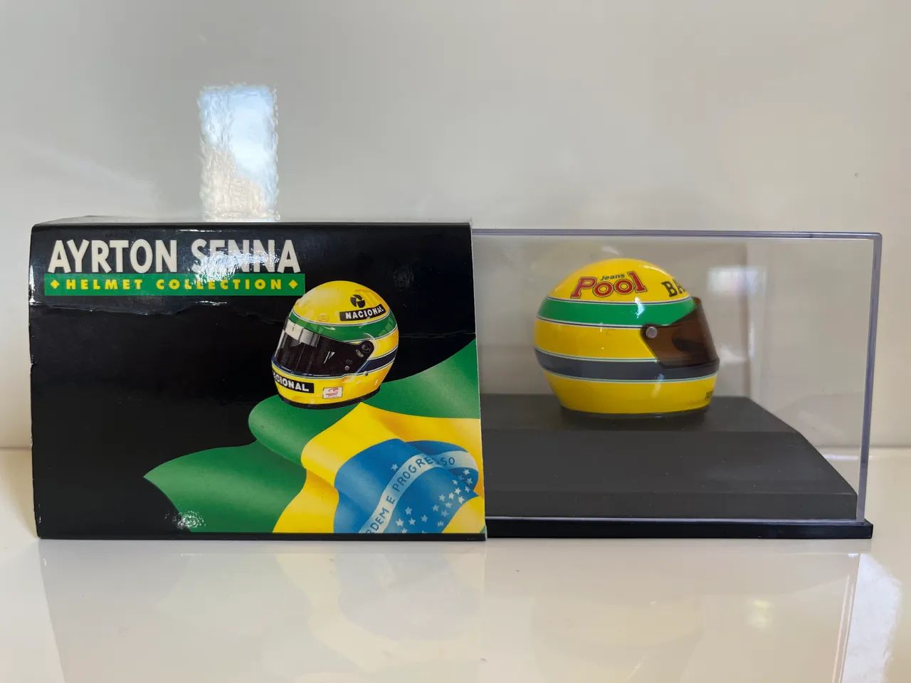 Ayrton Senna Capacete 1:8 Minichamps 1983 - Foto 2