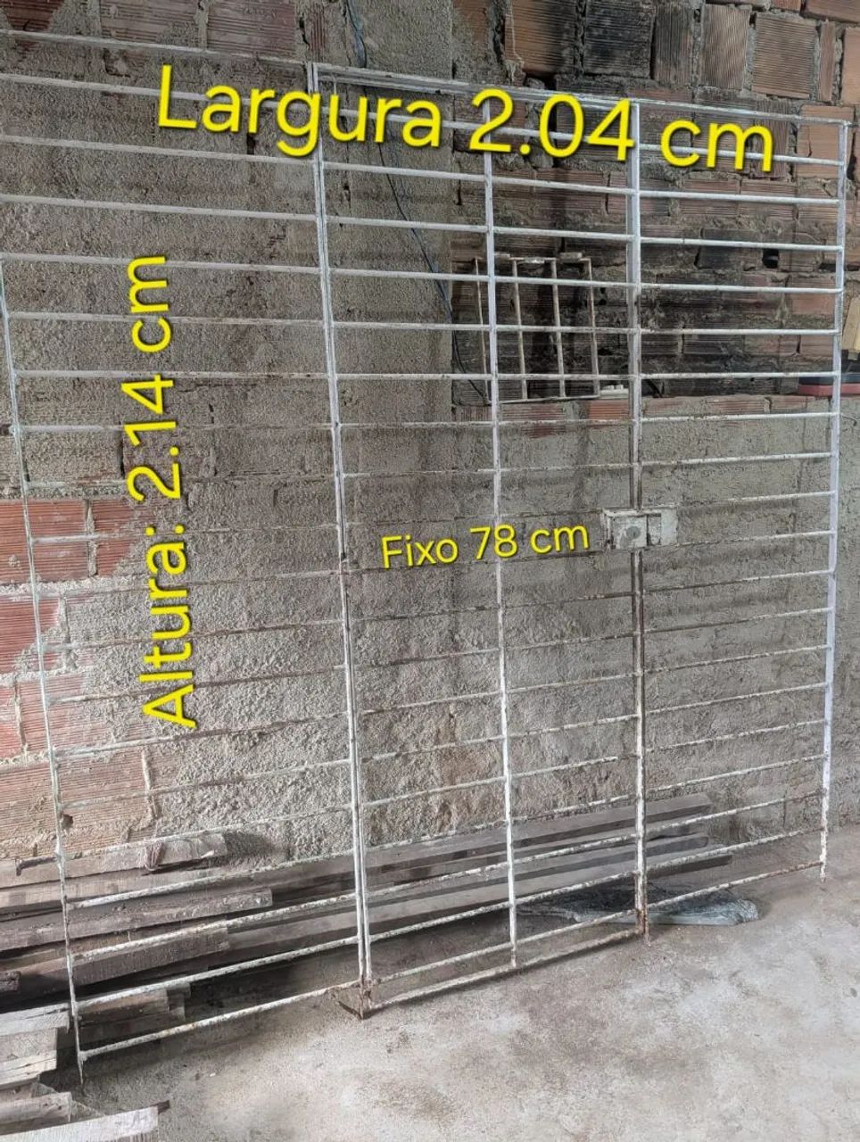 Grade de ferro 2.04×2.14 cm