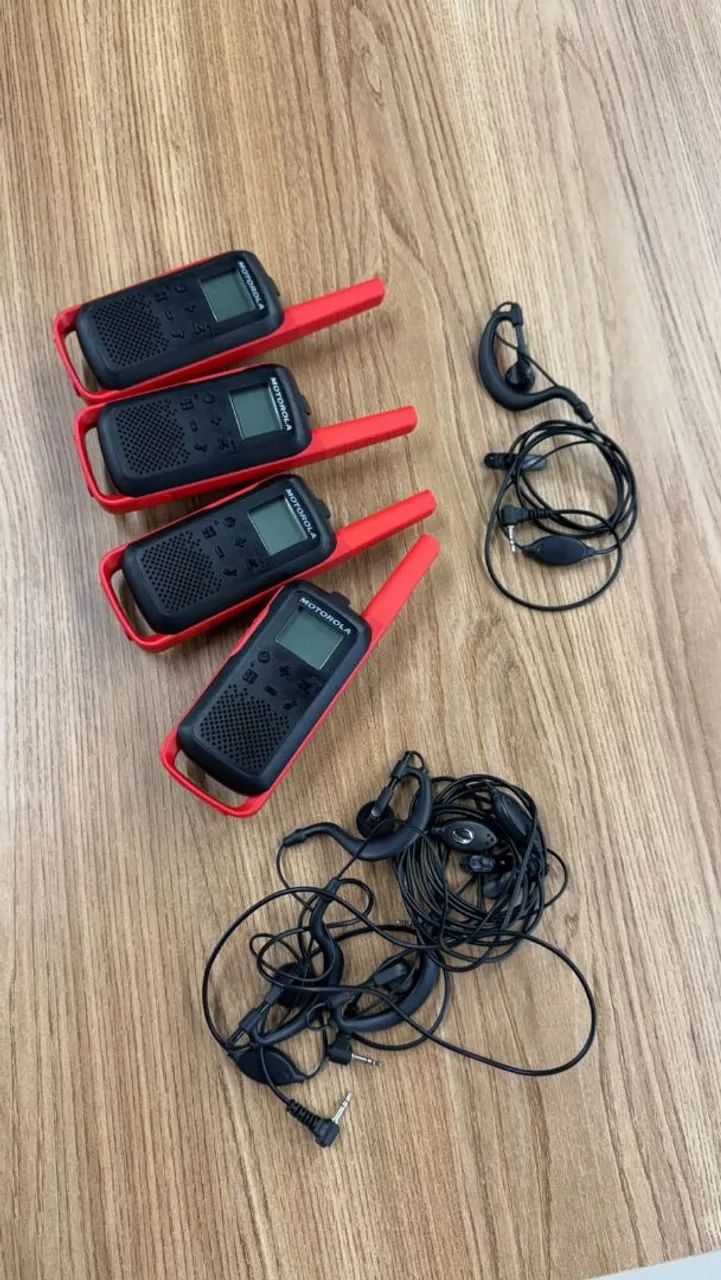 4 rádios comunicadores Motorola 