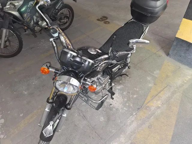 Vendo moto Haojue 150, 2025, super nova, único dono, moto de garagem. - Foto 3