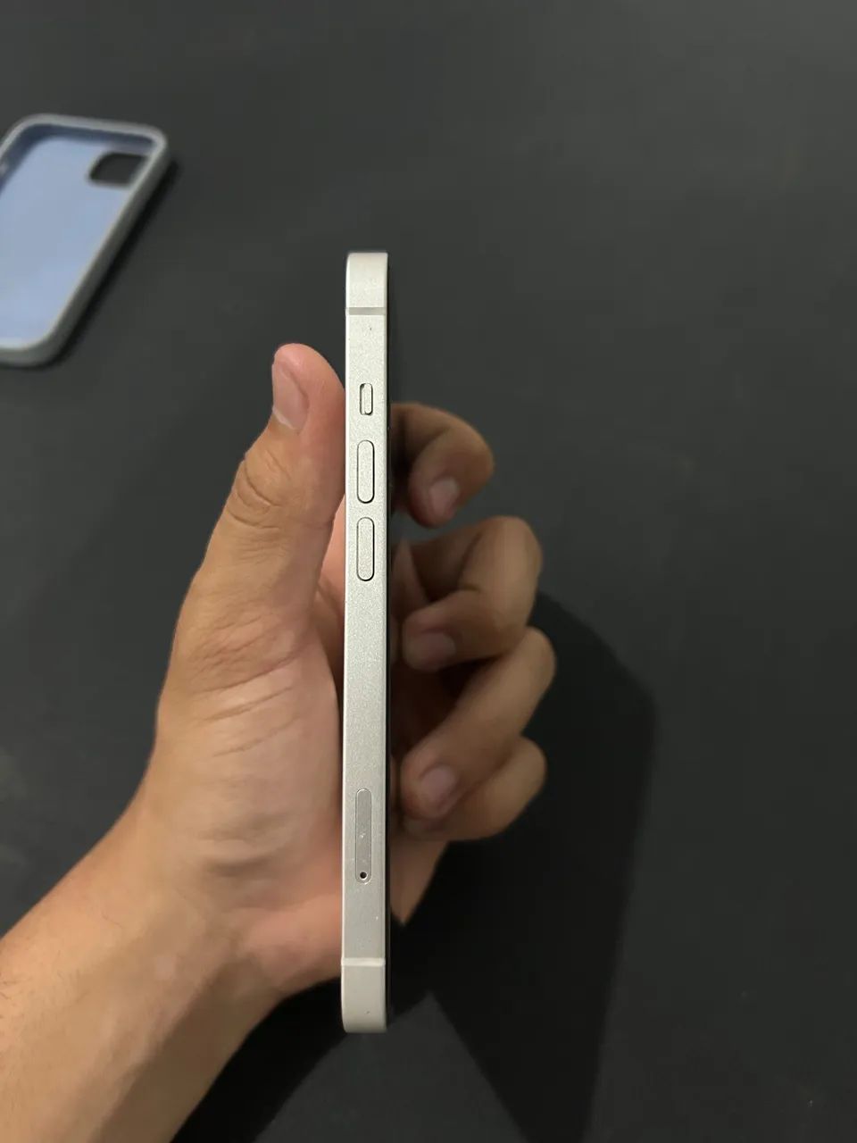 iPhone 14 256gb em estado de novo! 81% bateria todo genuíno
