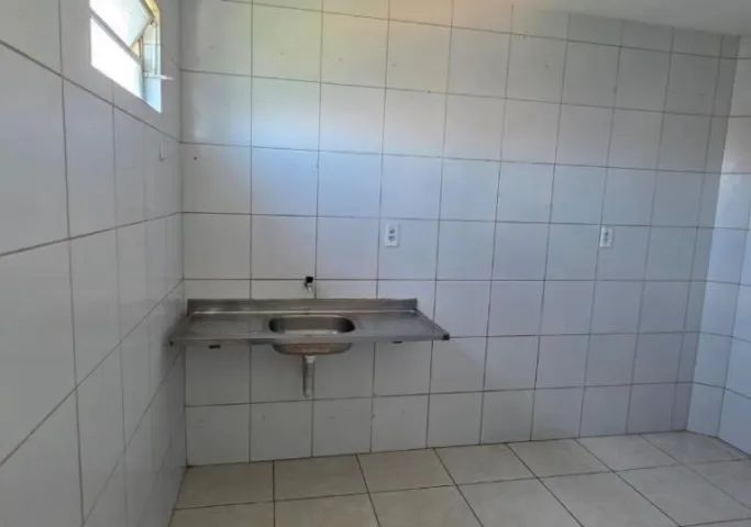 VENDO CASA BEM AREJADA NO JÓQUEI PARCELADA - Foto 5