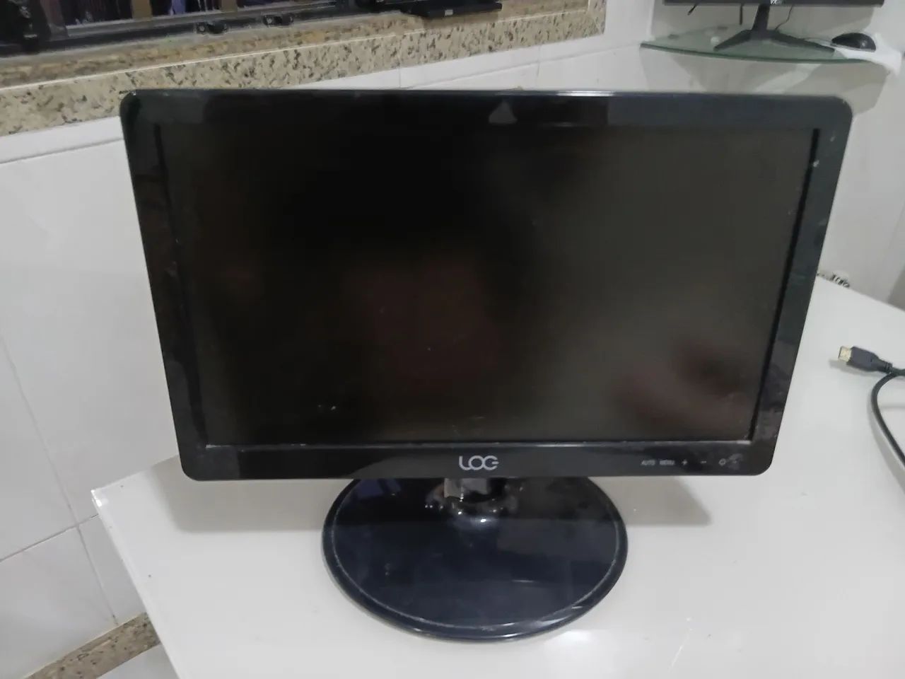 Monitor log 15.6 polegadas