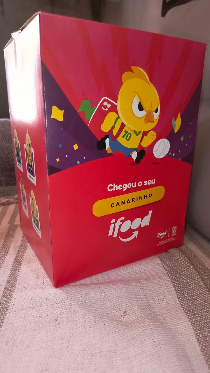 Pelúcia Canarinho 2002