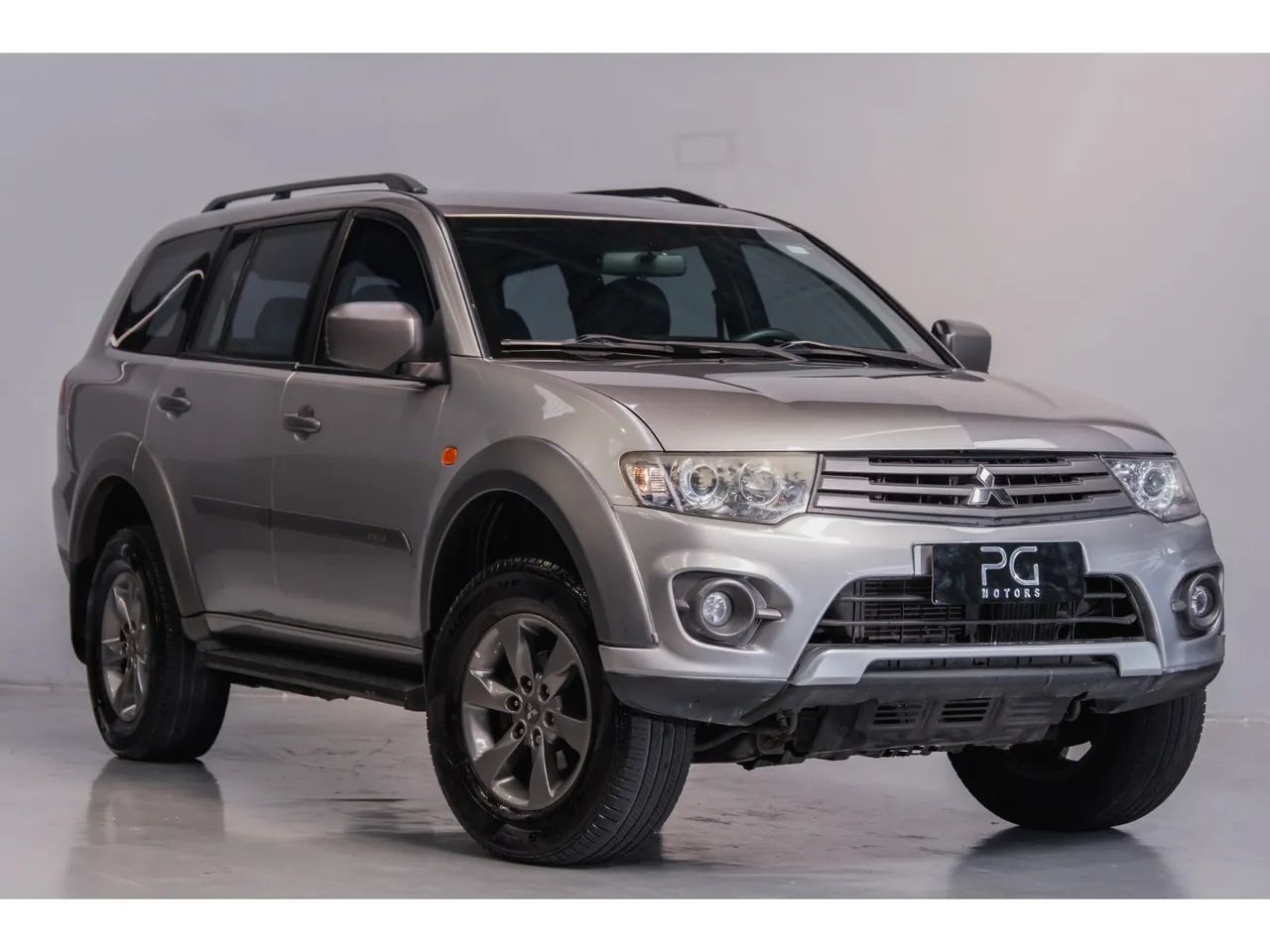 Mitsubishi Pajero Pajero OUTDOOR 3.2 4x4 T.I. Dies.5p Aut. 2018