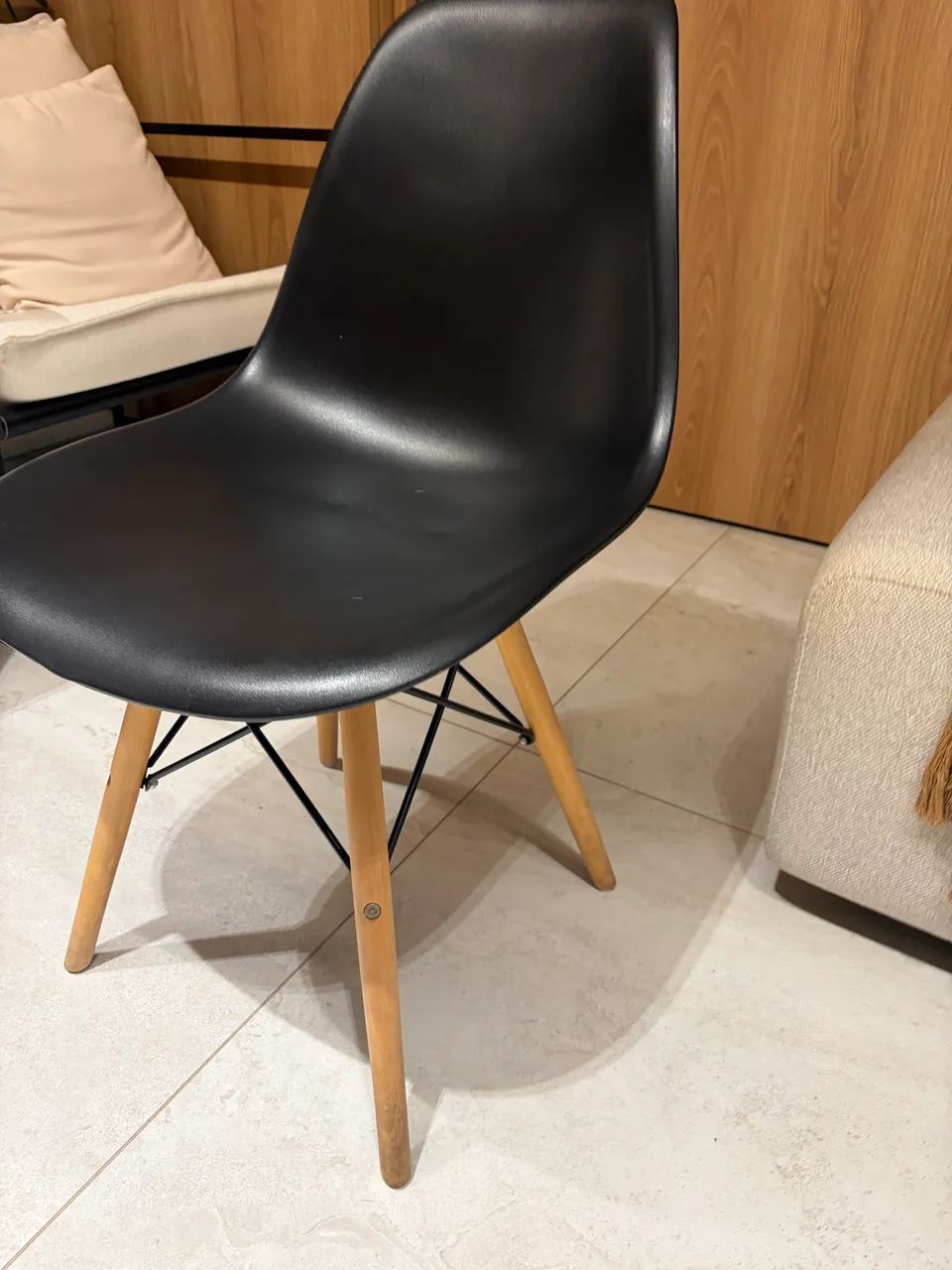 Cadeira eames pé palito - Foto 3