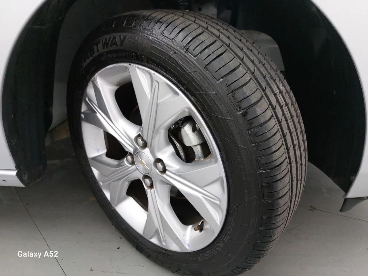 Chevrolet Onix Plus LTZ 1.0 12V TB Flex Mec. 4P, foto 13 de 18
