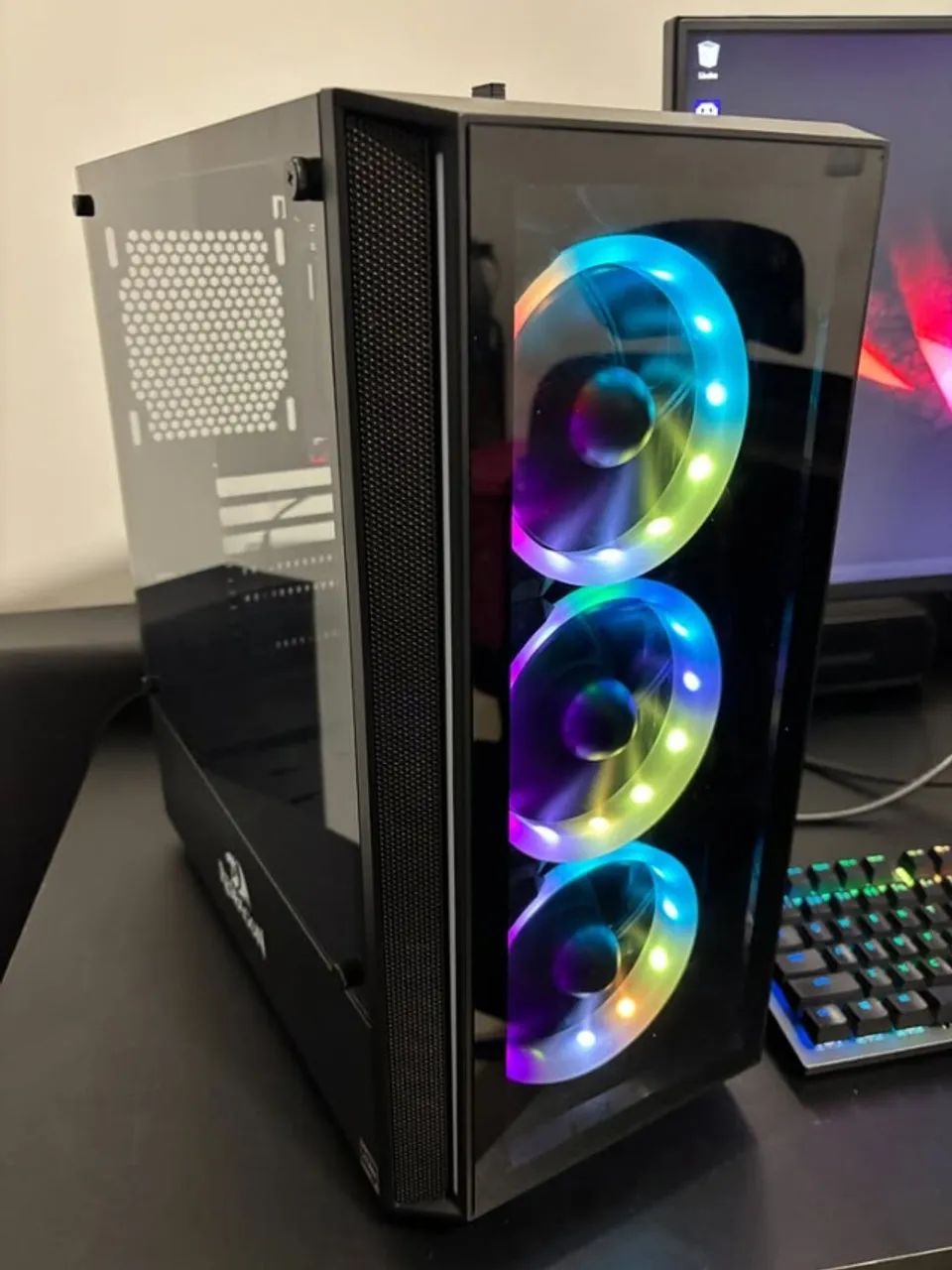 自作PC Ryzen 5300G 8GB(+8GB) NVMe 256GB PC GAMER RYZEN 3 5300G, 16GB DDR4, SSD M.2 NVME 256GB, VEGA 7