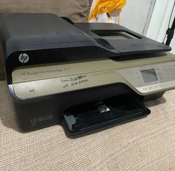 Impressora multifuncional HP Deskjet Ink Advantage 462. 