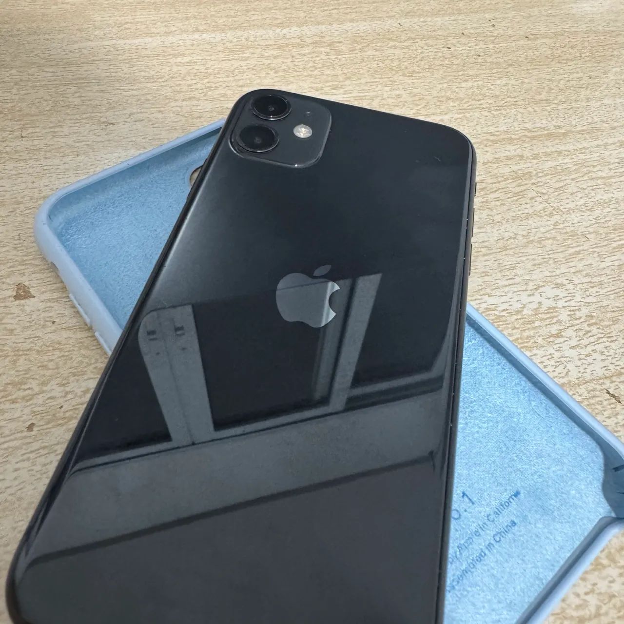 iPhone 11 Preto 64gb - Conservado e com Caixa - Celulares e