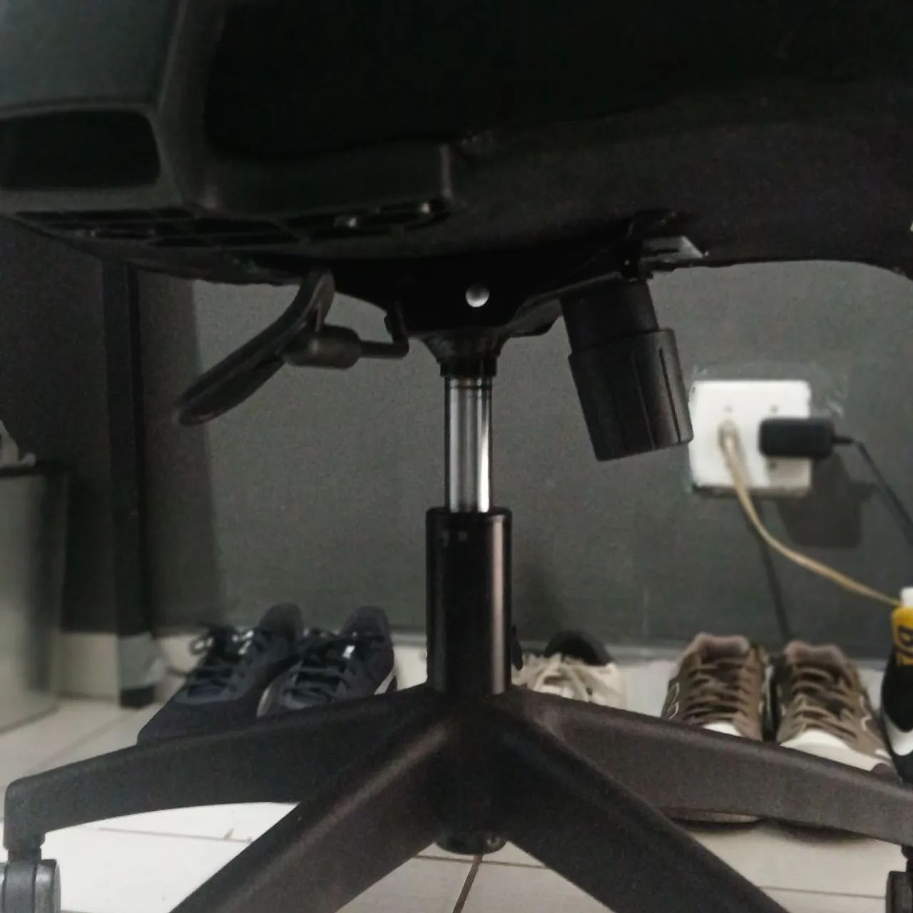 Cadeira Ergonomica  - Foto 5