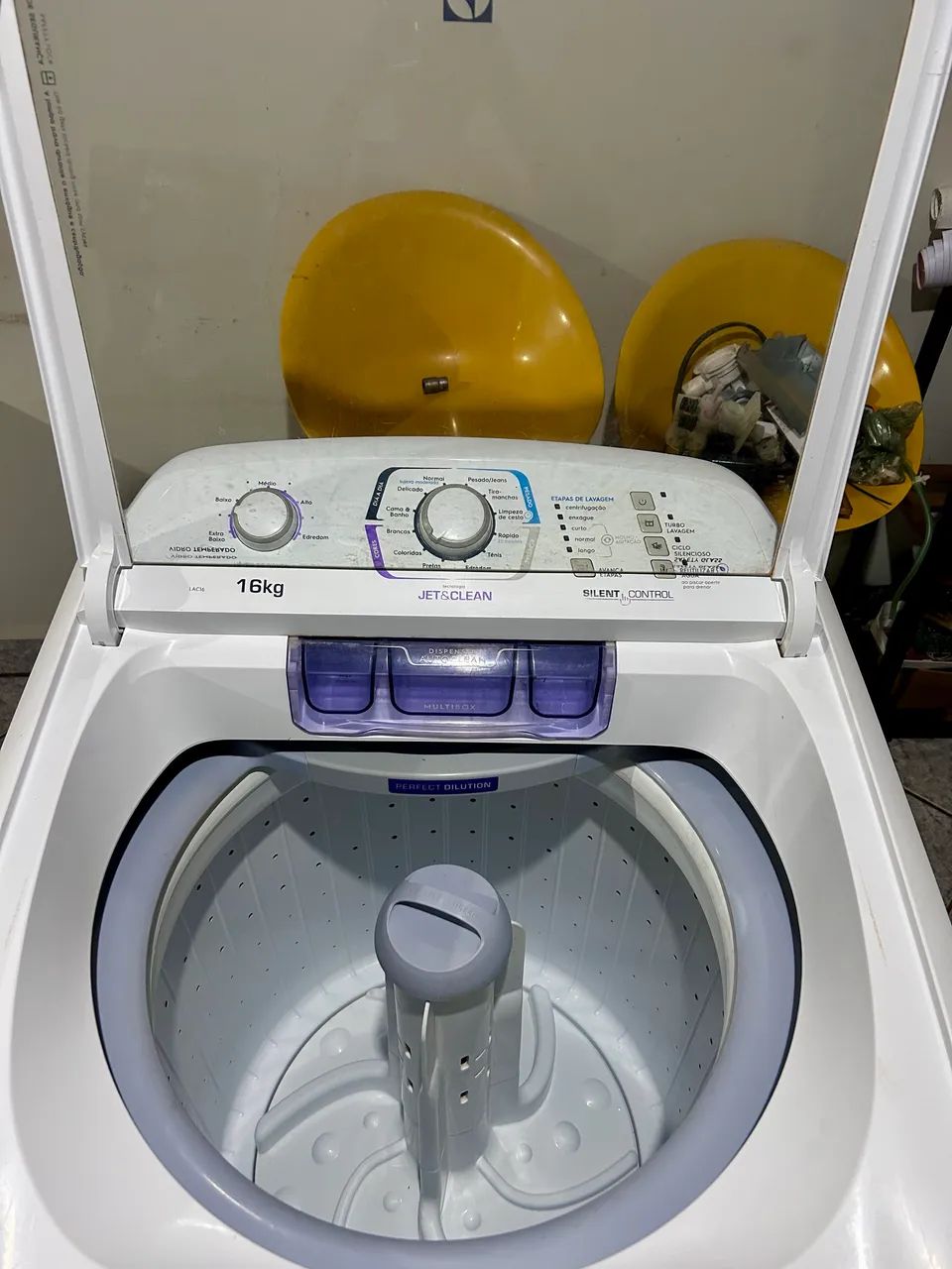 VENDO MÁQUINA DE LAVAR ELETROLUX 16kg - Foto 4