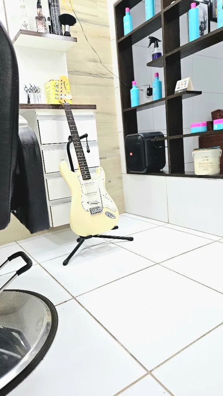 Fender Squier Modified 70's Indonésia ano 2013.