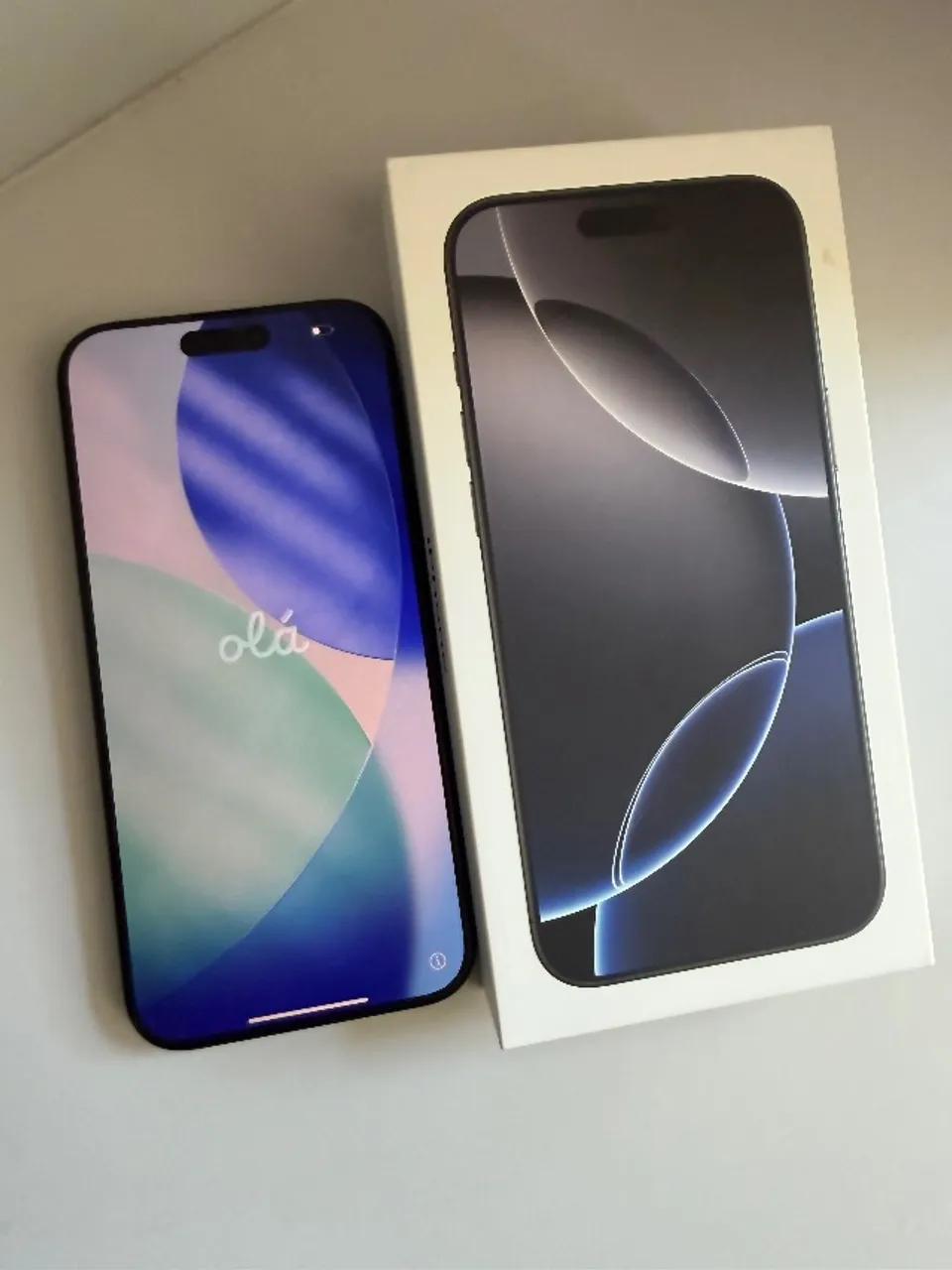 iPhone 16 Pro Max 256gb Bateria 98% - Celulares e Smartphones